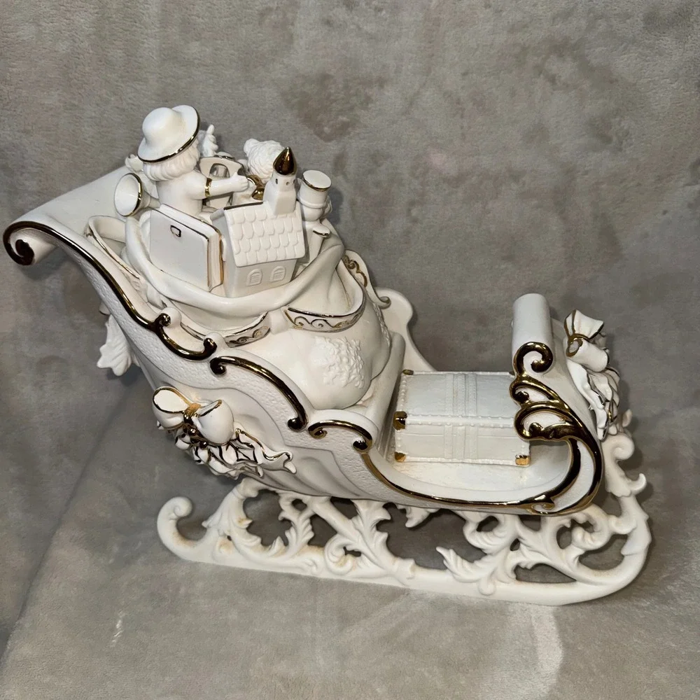 2001 Grandeur Noel Porcelain Sleigh Collectors Edition Christmas Decor Vintage